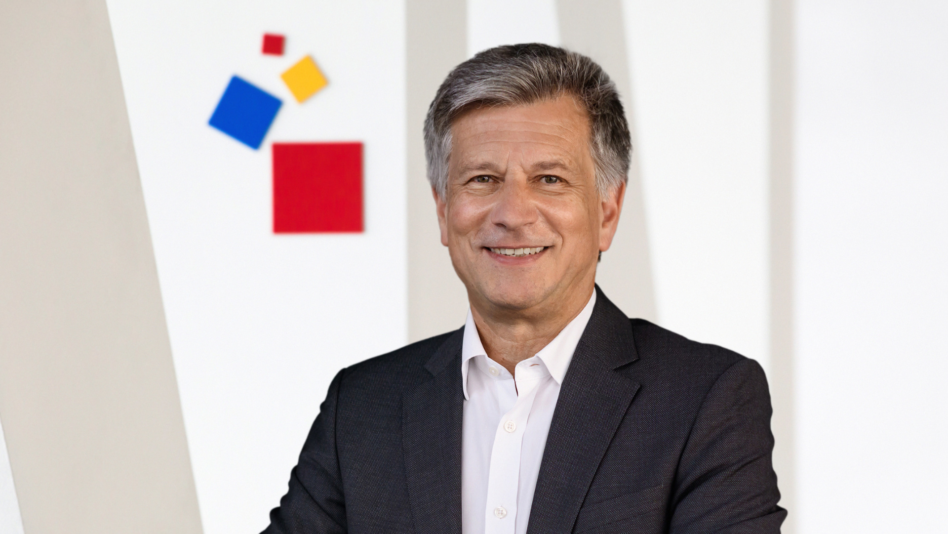 Dr. Andreas Winckler